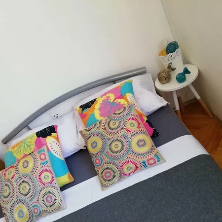 Studio Apartman Mare شقة